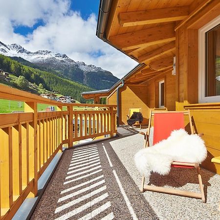 Alpendiamond Ski In & Bike Out Apartments Top 200, 400 & Penthouse 600 Solden Room photo